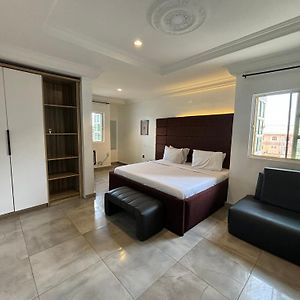 Ovic Hotel